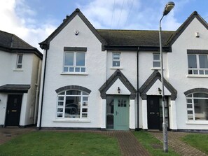 Exterior - Townhouse on the coast (Portrush)