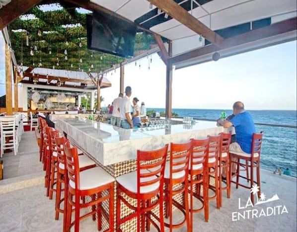 Bar (in der Unterkunft)