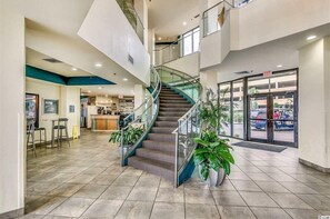 Interior - 17th Floor 1Br Oceanfront/ Dogs OK! (Myrtle Beach)