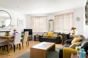 3 slaapkamers, een bureau