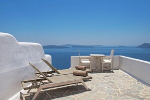 Exterior - The Ivory Suite in Santorini (Santorini)