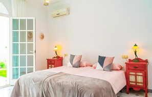 6 slaapkamers, reisbedje, gratis wifi, beddengoed