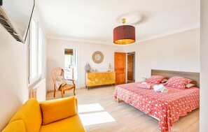 3 chambres, lit parapluie, Wi-Fi gratuit, draps fournis