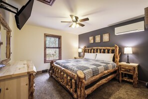 8 bedrooms, iron/ironing board, free WiFi, bed sheets