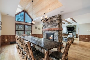 Dining - Rainier by PMR, 8BR, Elevator, Outdoor Fireplace, Double Kitchen, Sleeps 26 (Lake Harmony)