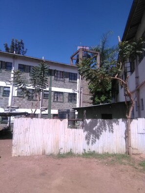 Front of property - Green Court Hotel (Bondo)