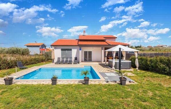 Pool - Stunning home in Pula (Pula)