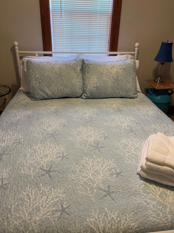 1 bedroom, desk, iron/ironing board, free WiFi