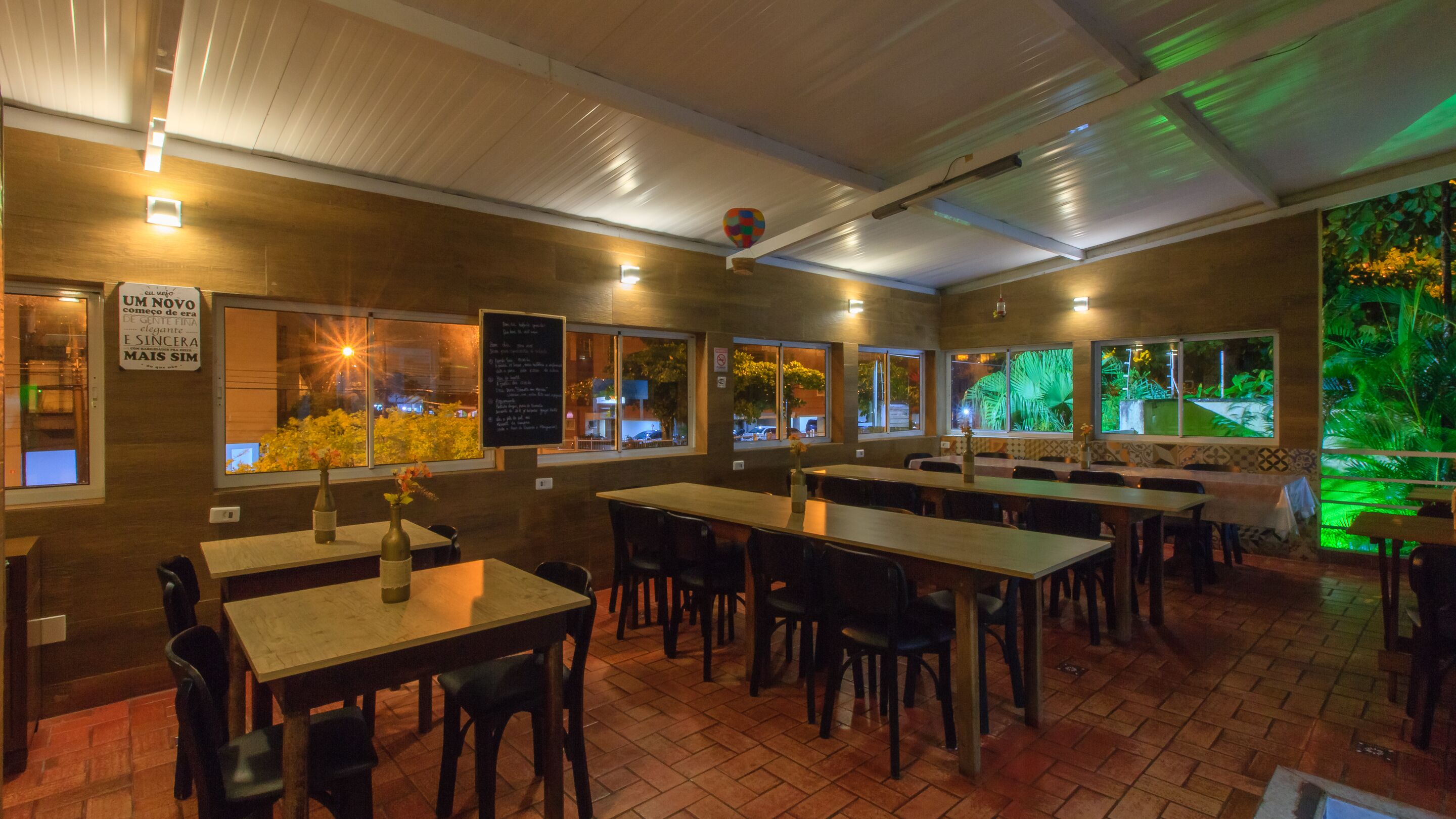 Desayuno completo gratuito y diario