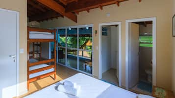 Sextuplo master | Ferros/tábuas de passar roupa, Wi-Fi de cortesia, roupa de cama