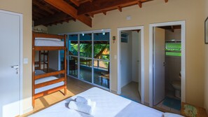 Chambre (6 beds - master)