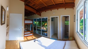 Sextuplo master | Ferros/tábuas de passar roupa, Wi-Fi de cortesia, roupa de cama
