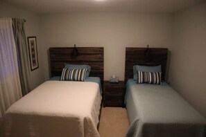 2 chambres, lit parapluie, Wi-Fi gratuit, draps fournis