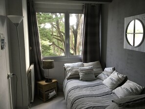 4 bedrooms