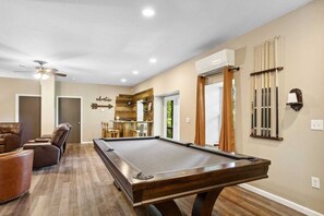 Spielezimmer