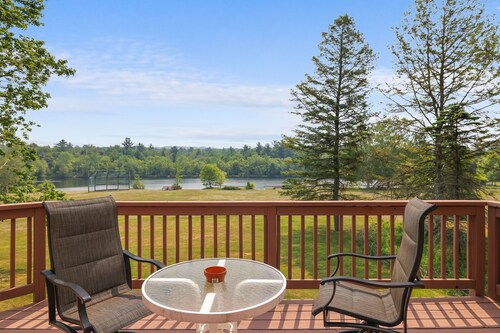 Paratiisi järvellä