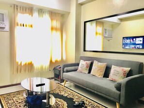 TV - With in the City close of everything you need (Cebu City)