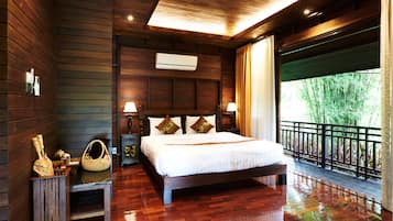 Vila com design assinado | 1 quarto, cofres nos quartos, individualmente decorados