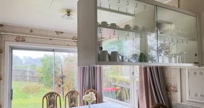 Spacious & Lively @Maori Hill--Trees, flowers & birds, Cosy and Comfortable