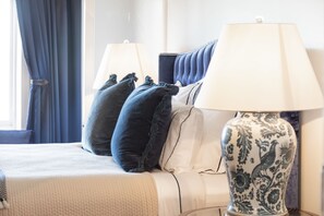 Frew Suite | 1 bedroom, minibar, in-room safe, iron/ironing board