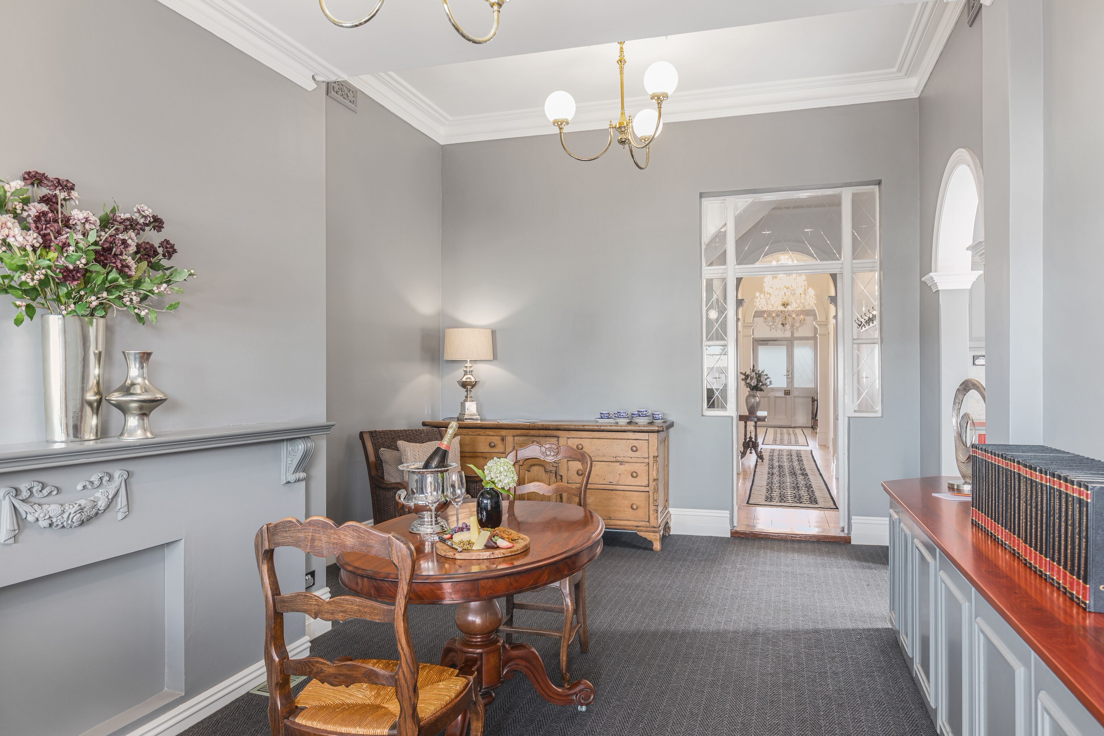 Àrea amb seients del vestíbul