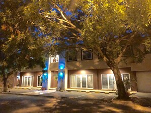 Exterior - Spacious Studio Apartment . Secured and quiet  building with garage on premises (San Pedro Sula)