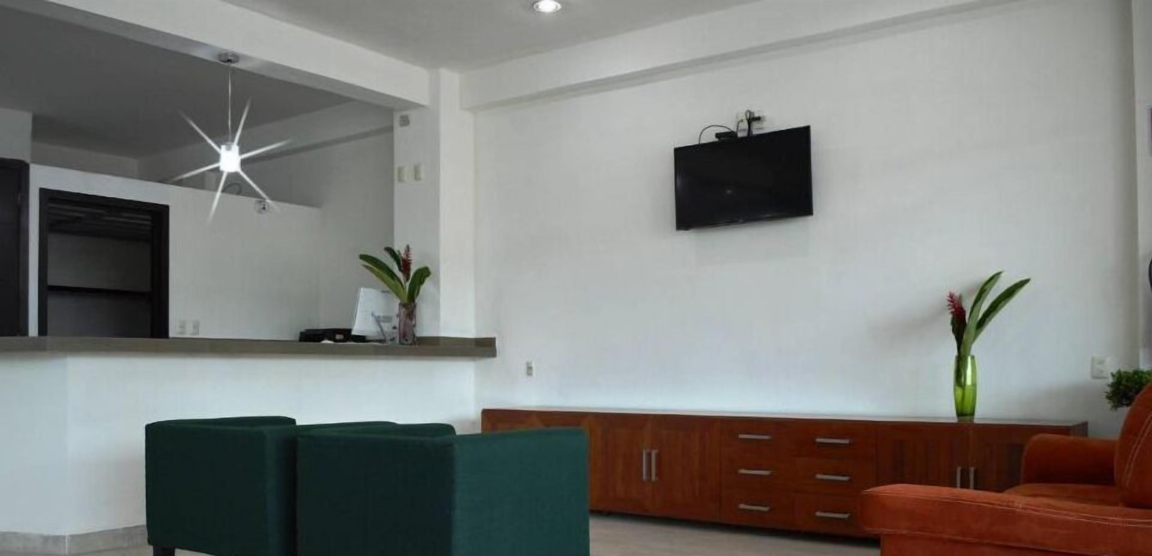 32-inch tv with cable channels