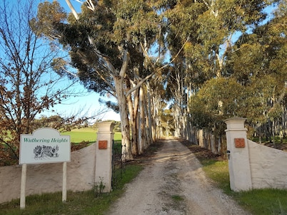 Glen Morris, Wuthering Heights ~ Dog friendly