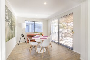 Villa, 1 habitación (Holiday Home) | Servicio de comidas en la habitación