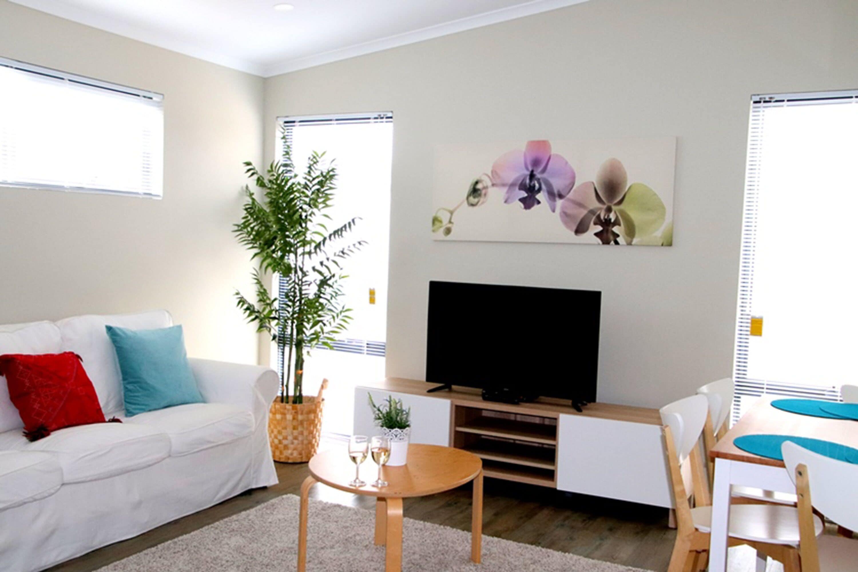 Two Bedroom Holiday Home (2BR) | Living room | Flat-screen TV