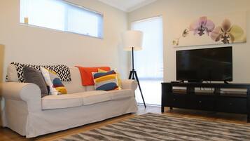 Two Bedroom Holiday Home (2BR) | Living room