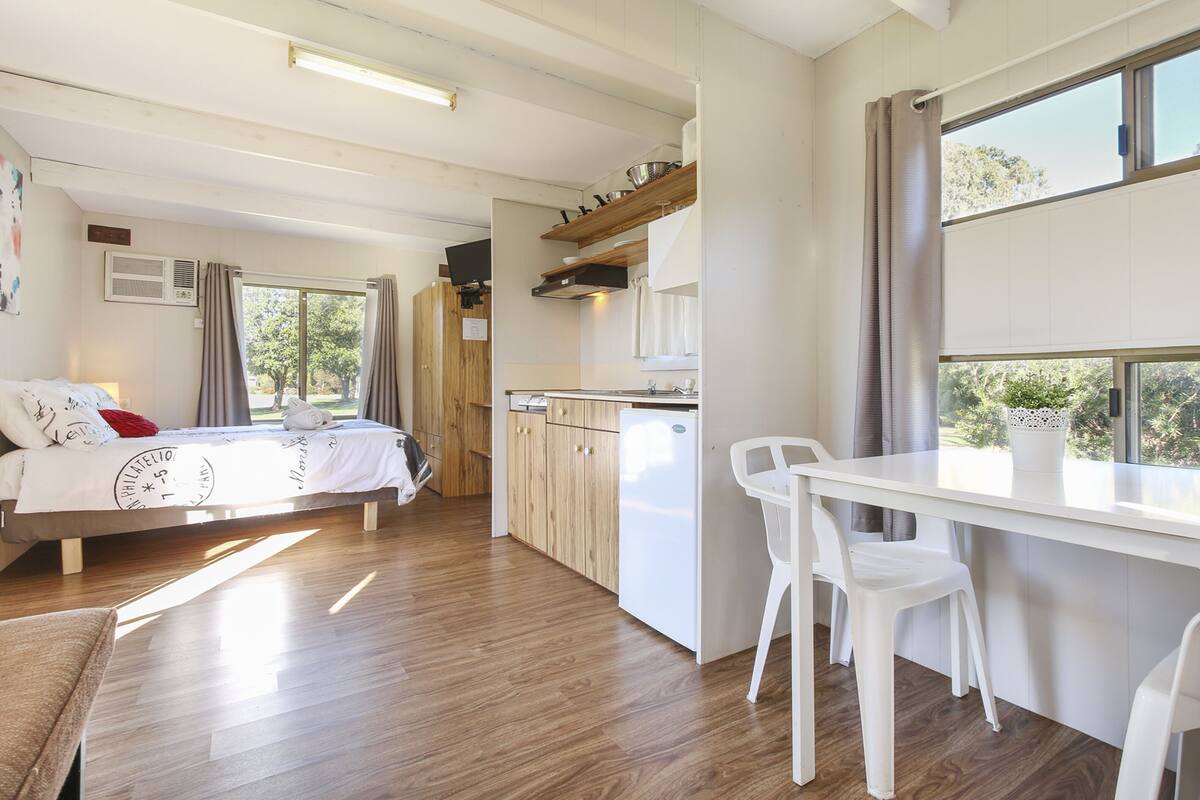 Basic Ensuite Cabin (Studio)