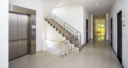 OYO 2695 D'es Guest House