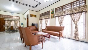 Interior detail - OYO 2889 Abel Homestay Syariah (Depok)