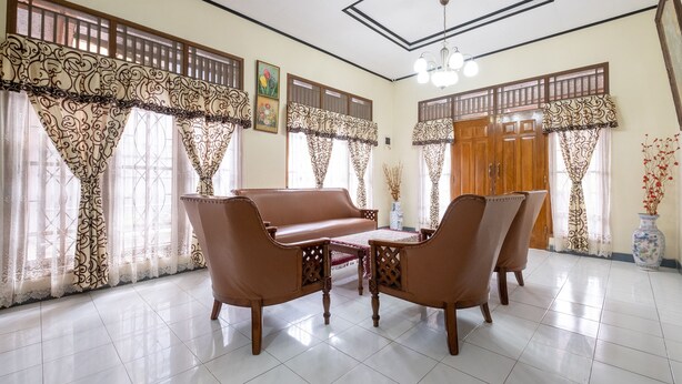 Interior detail - OYO 2889 Abel Homestay Syariah (Depok)