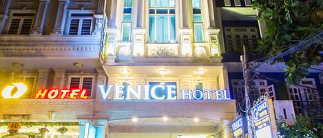 Front of property - evening/night