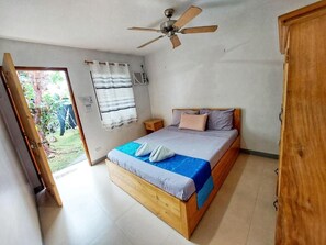 Free WiFi, bed sheets - Beyond Island (Moalboal)