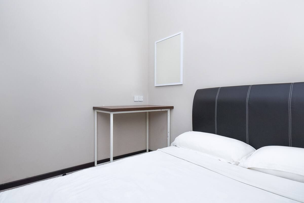 ห้องสแตนดาร์ดดับเบิล | Wi-Fi ฟรี, ผ้าปูที่นอน