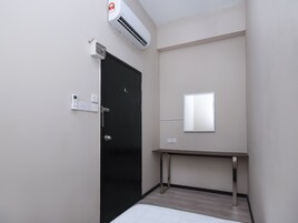 Standard Single Room | Free WiFi, bed sheets