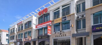 Hotel O Lm Residence