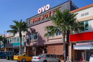 Exterior - OYO 89976 Fins Hotel (Alor Setar)