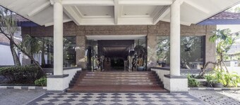 Super OYO Collection O 25 Hotel Baltika