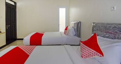 OYO 2753 Irma's Residence