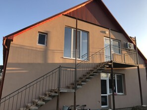 Exterior detail - Green Energy Apartment in a cozy silent area (Astei)