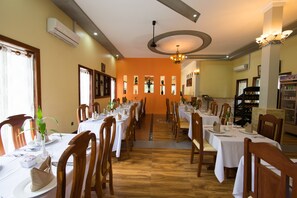 Restaurant - ChampeySor Angkor Boutique Hotel (Siem Reap)