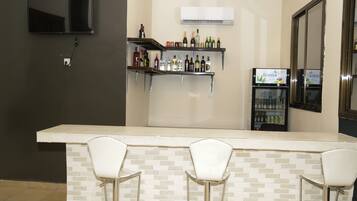 Bar (en el alojamiento)