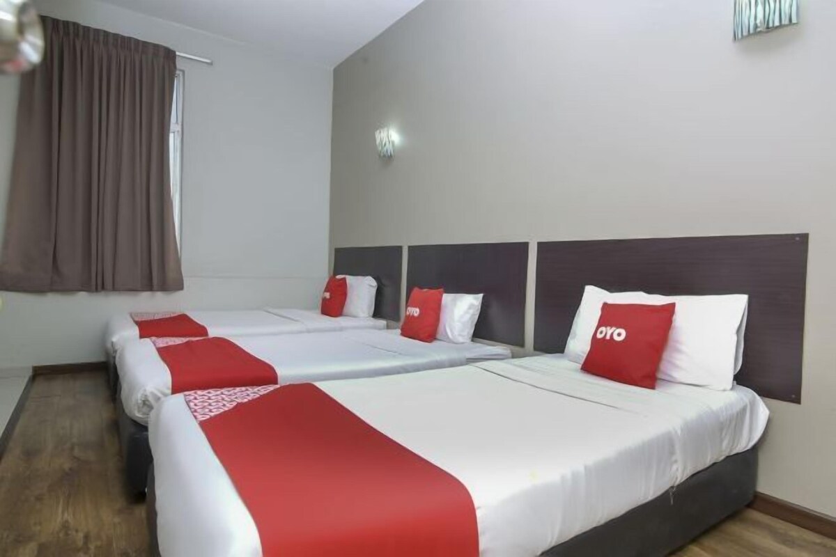 Desk, WiFi (free), bed sheets