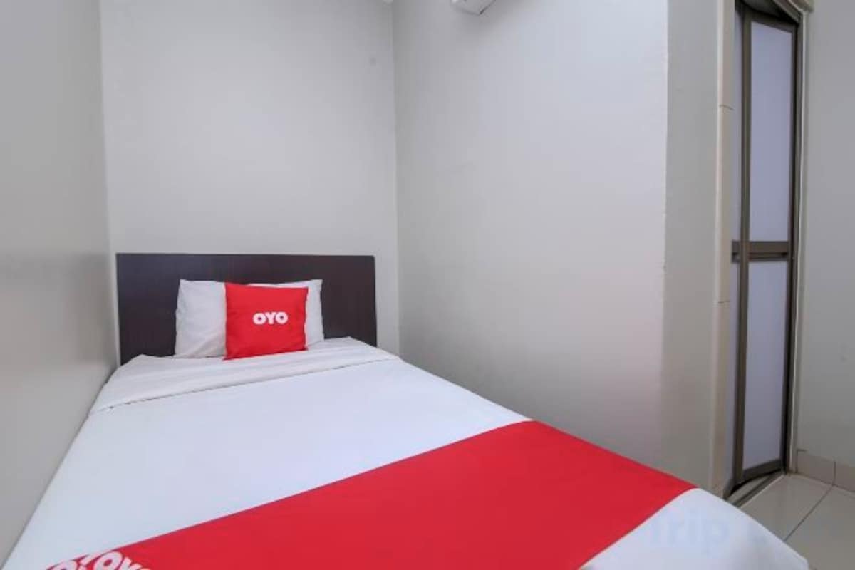 Single Room No Window