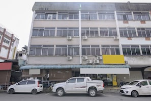 Mặt tiền nơi lưu trú