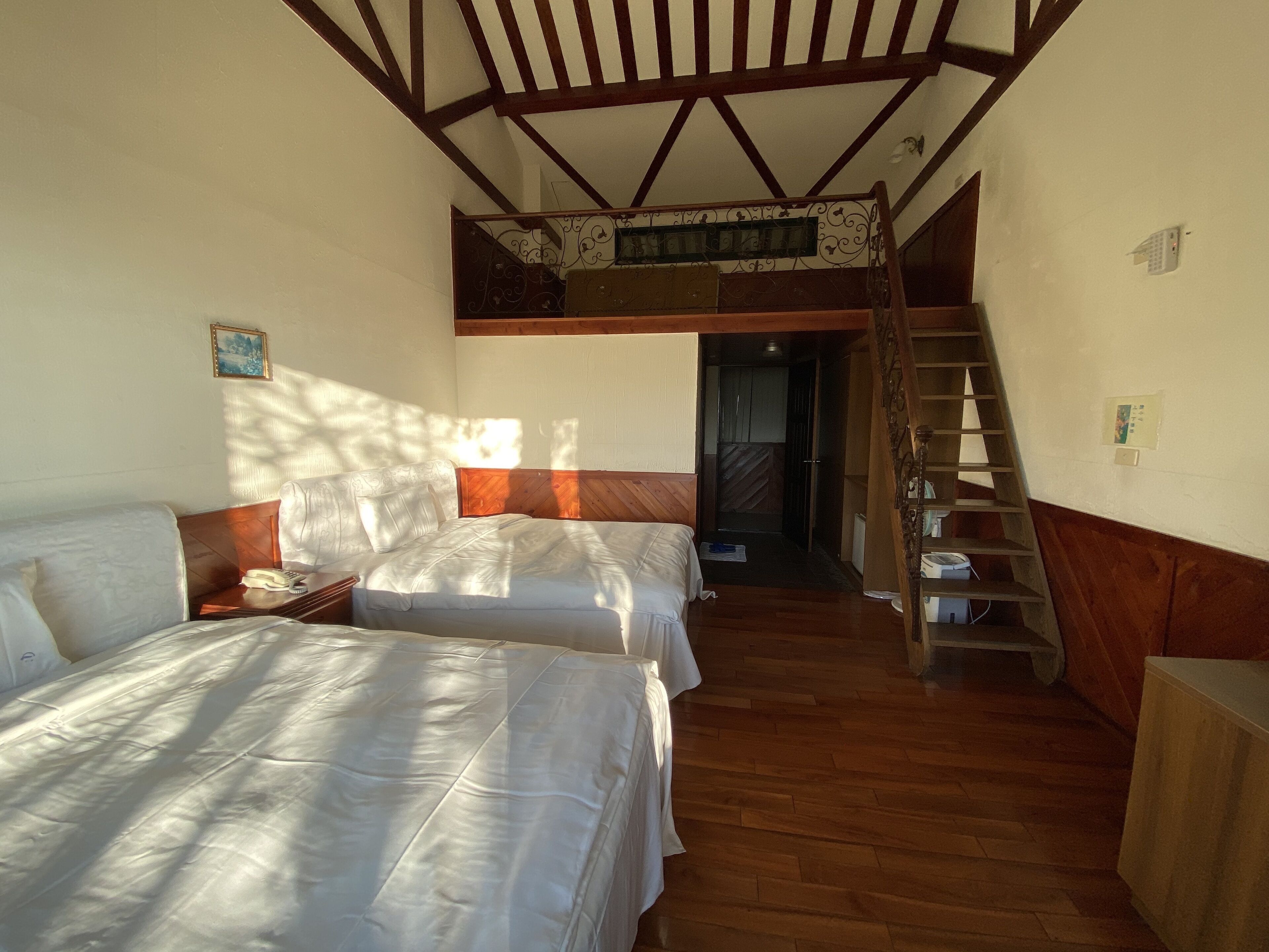 Blackout drapes, soundproofing, free WiFi, bed sheets